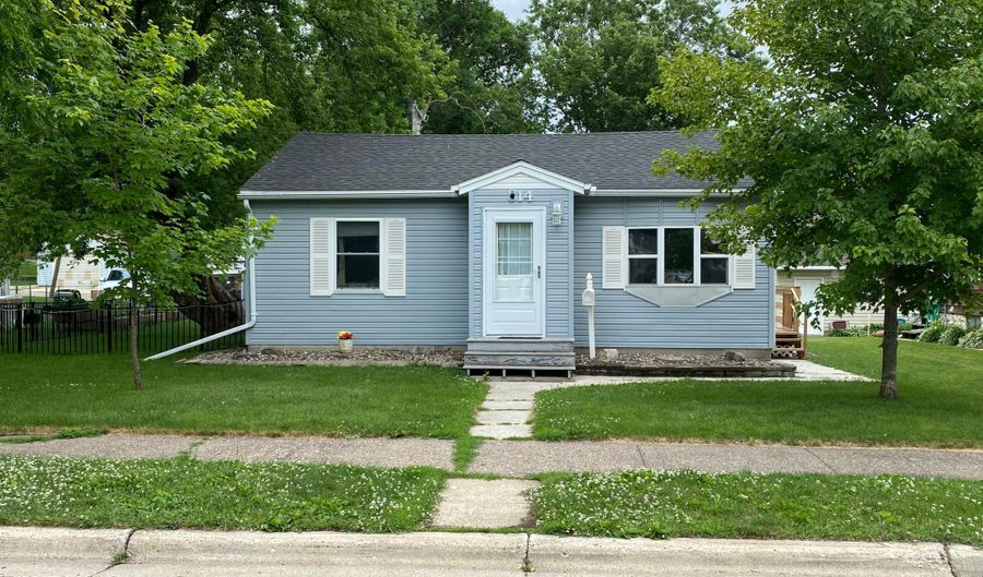 814 Minnesota Ave, Albert Lea, MN 56007 - 2 Beds, 1 Bath