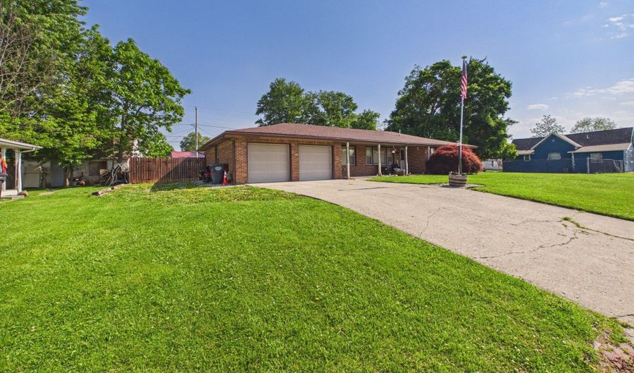 708 W Monroe St, Alexandria, IN 46001 - 3 Beds, 1 Bath