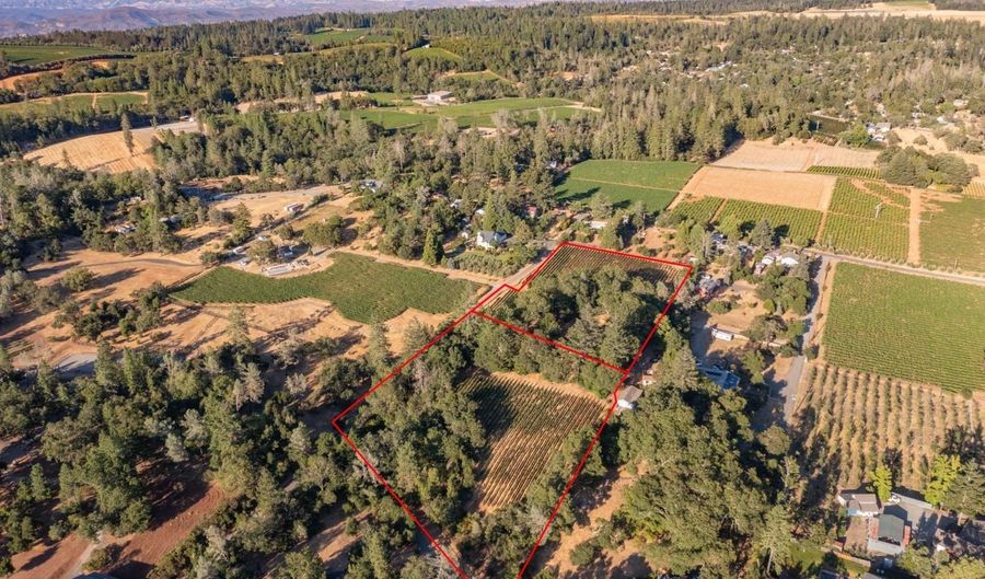 710 Anderson Ln, Angwin, CA 94508 - 3 Beds, 2 Bath