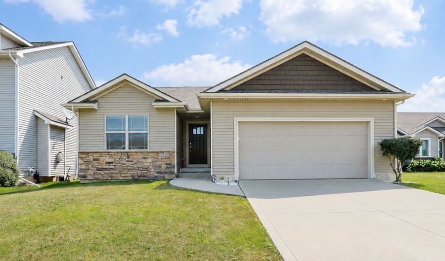 2013 NW Woodland Ct, Ankeny, IA 50023 - 3 Beds, 2 Bath