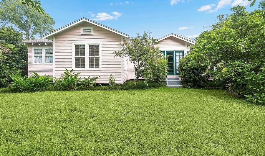 1909 Cedardale Ave, Baton Rouge, LA 70808 - 2 Beds, 2 Bath