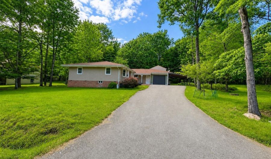 355 Tower Rd, Albrightsville, PA 18210 - 3 Beds, 3 Bath