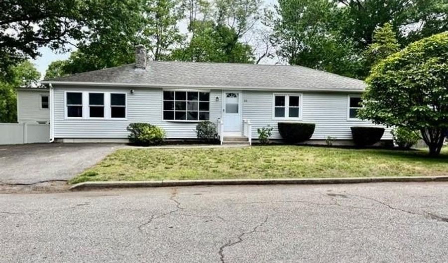 33 Howard Ave, North Providence, RI 02911 - 3 Beds, 1 Bath