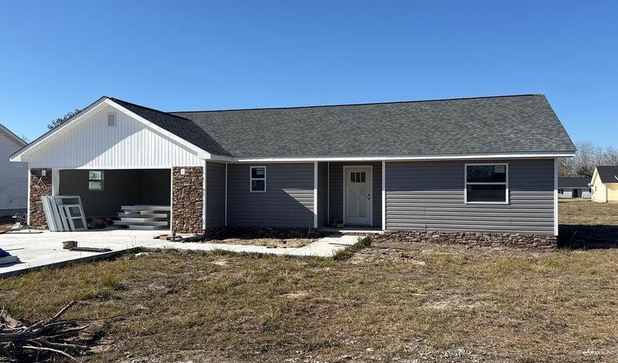 122 Grace Loop, Alma, GA 31510 - 3 Beds, 2 Bath