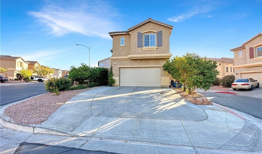 489 Blushing Maple St, Henderson, NV 89015 - 3 Beds, 3 Bath