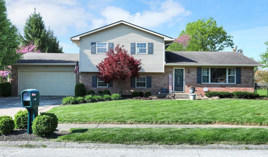 8130 Laura Lynne Ln, Indianapolis, IN 46217 - 4 Beds, 3 Bath