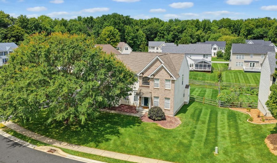 10 WHIRLAWAY Dr, Bear, DE 19701 - 4 Beds, 3 Bath