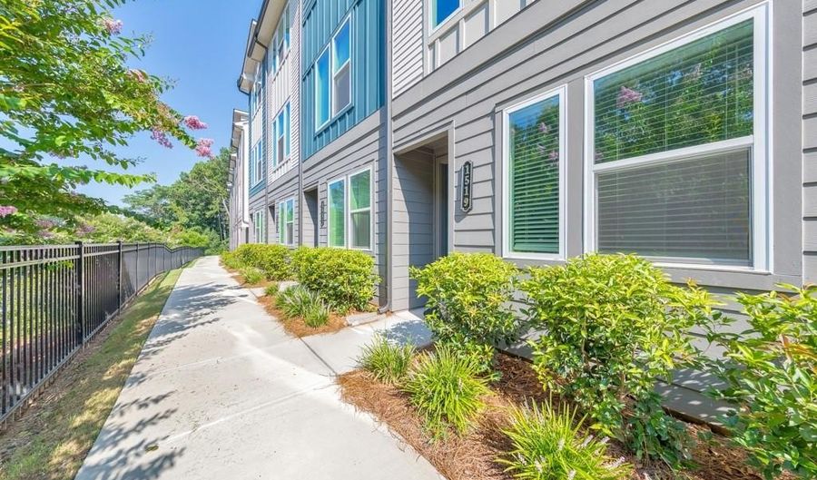 1519 Layton Ln, Atlanta, GA 30318 - 3 Beds, 4 Bath
