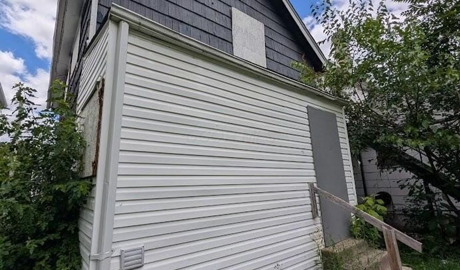 52 S Ogden Ave, Columbus, OH 43204 - 2 Beds, 2 Bath