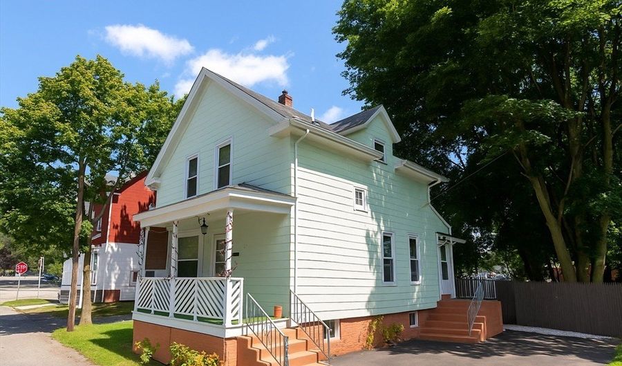 6 Cambridge St, Attleboro, MA 02703 - 4 Beds, 2 Bath