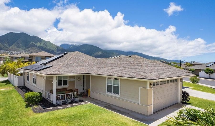 15 Kaana St, Kahului, HI 96732 - 3 Beds, 2 Bath