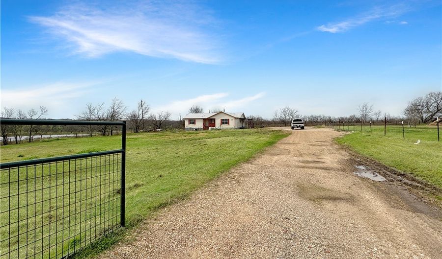 1599 Heritage Pkwy, Axtell, TX 76624 - 3 Beds, 2 Bath