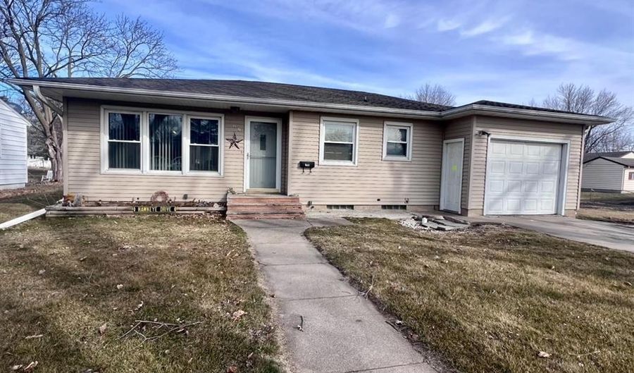 609 5th Ave, Ackley, IA 50601 - 2 Beds, 1 Bath