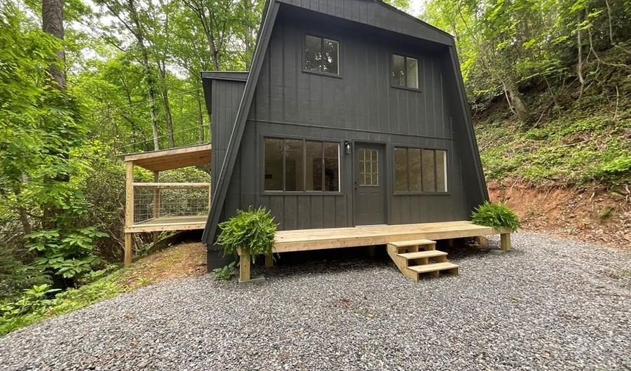 1136 Granny Squirrel Dr, Andrews, NC 28901 - 3 Beds, 2 Bath