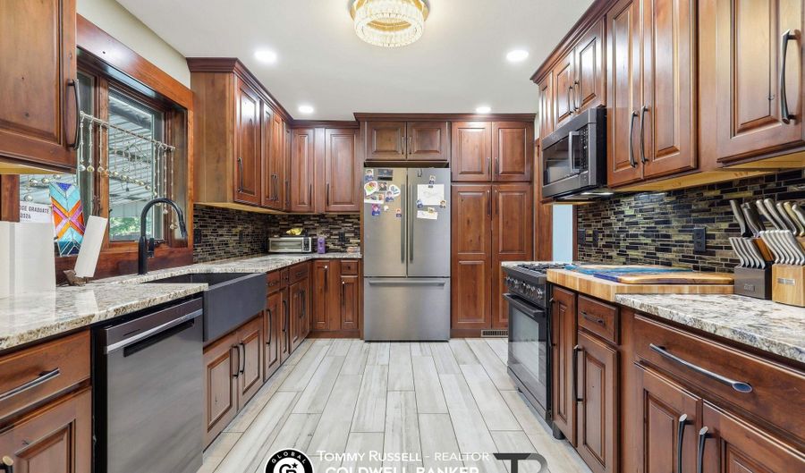 1520 W Odell, Casper, WY 82604 - 5 Beds, 2 Bath