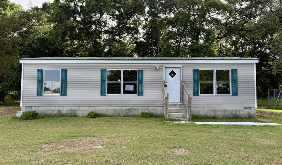 6707 SHARPTOWN Rd, Laurel, DE 19956 - 3 Beds, 2 Bath