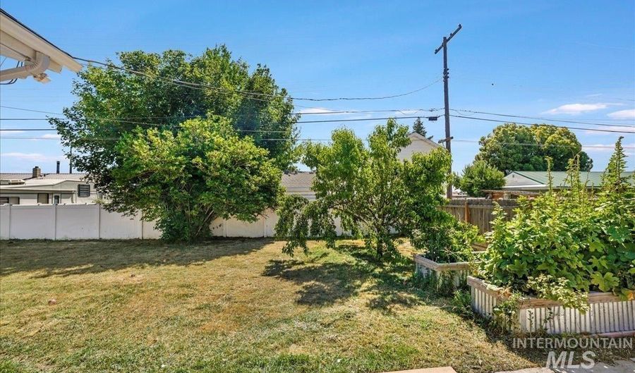 2461 Normal Ave, Burley, ID 83318 - 4 Beds, 1 Bath