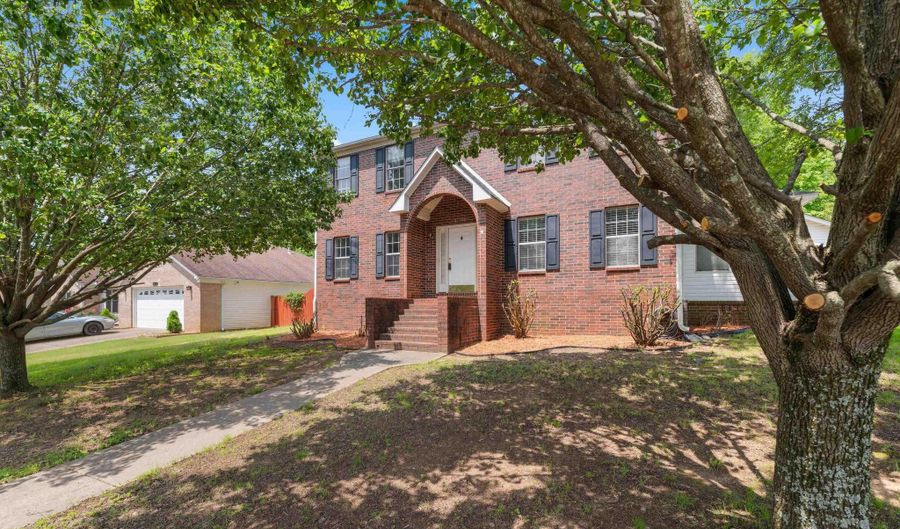 13700 Carrington Place Dr, Alexander, AR 72002 - 5 Beds, 3 Bath