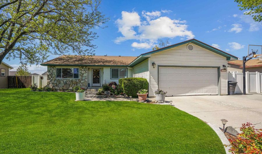 2834 Fairmont Dr, Burley, ID 83318 - 4 Beds, 3 Bath