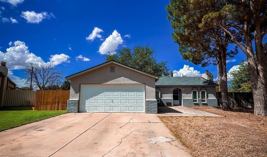 3309 Joshua Ct, Carlsbad, NM 88220 - 3 Beds, 2 Bath
