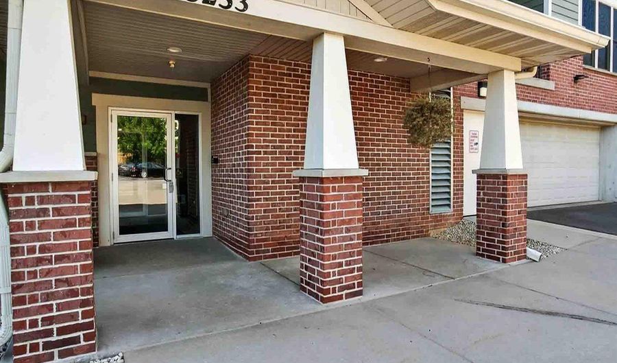 8253 Mayo Dr 201, Madison, WI 53719 - 2 Beds, 2 Bath