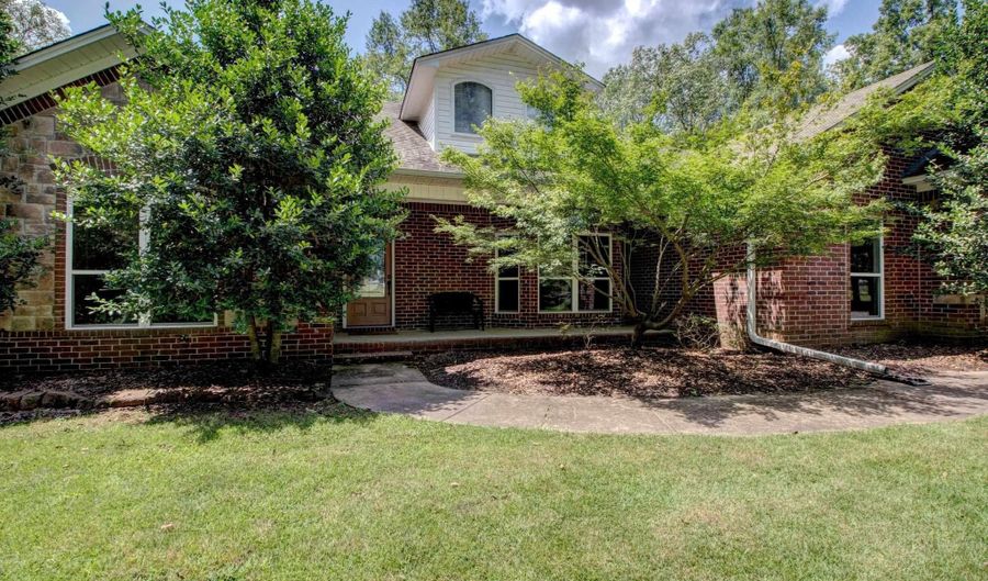 72 Copper Ln, Austin, AR 72007 - 4 Beds, 2 Bath