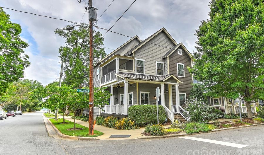 3205 N Mcdowell St, Charlotte, NC 28205 - 3 Beds, 3 Bath
