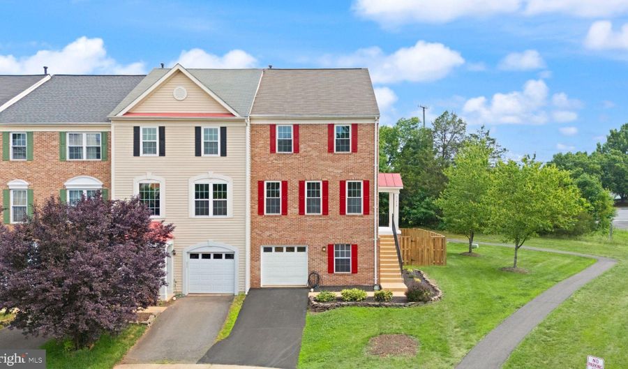 21610 MONMOUTH Ter, Ashburn, VA 20147 - 3 Beds, 4 Bath