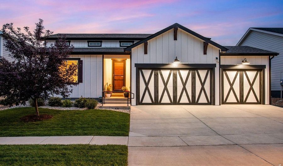 301 Dorothy Dr, Berthoud, CO 80513 - 4 Beds, 3 Bath