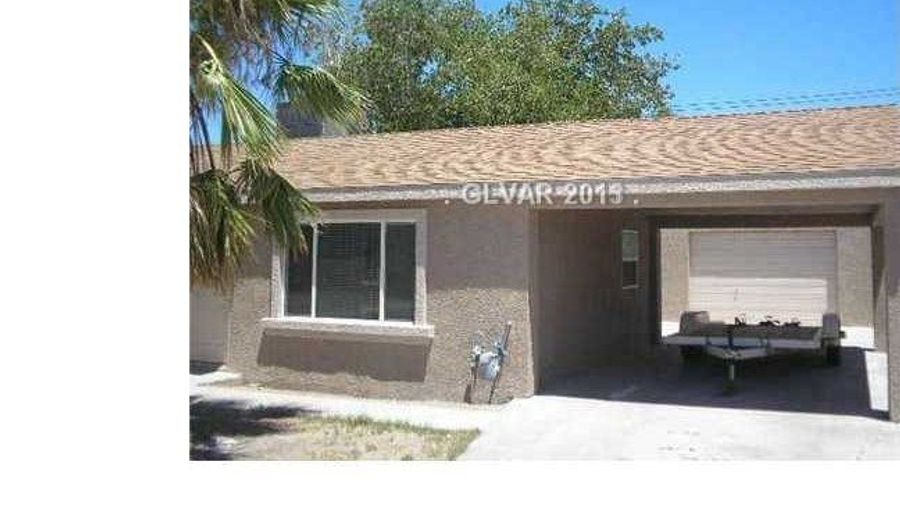 641 National St, Henderson, NV 89015 - 3 Beds, 1 Bath