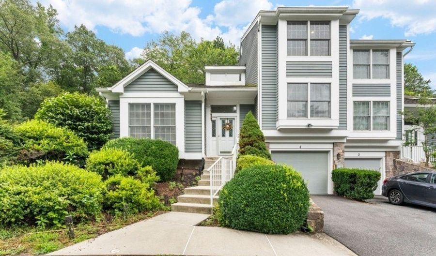 4 Brightwood Ln, Bedminster, NJ 07921 - 3 Beds, 3 Bath