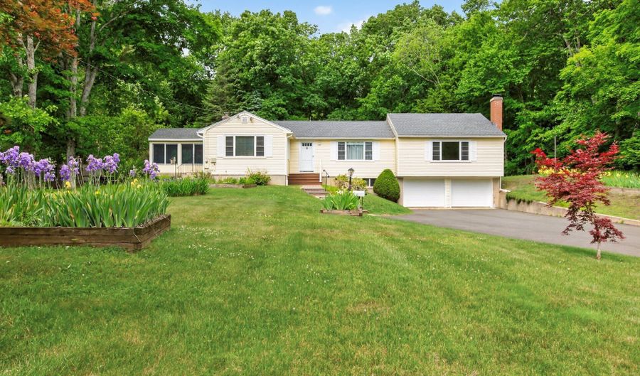 437 Lovely St, Avon, CT 06001 - 3 Beds, 2 Bath