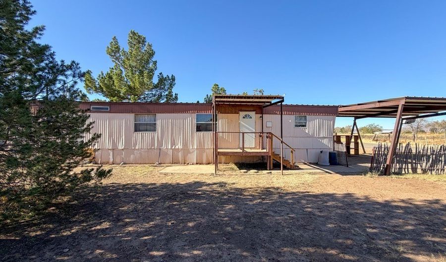 702 W Eagle Pass, Alpine, TX 79830 - 2 Beds, 1 Bath