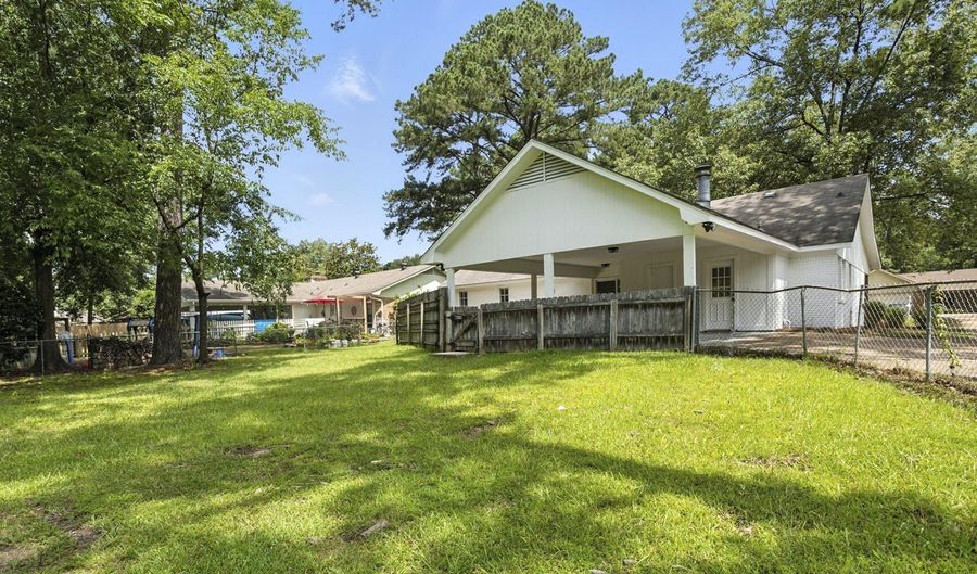 132 Bent Creek Dr, Brandon, MS 39047 - 3 Beds, 2 Bath