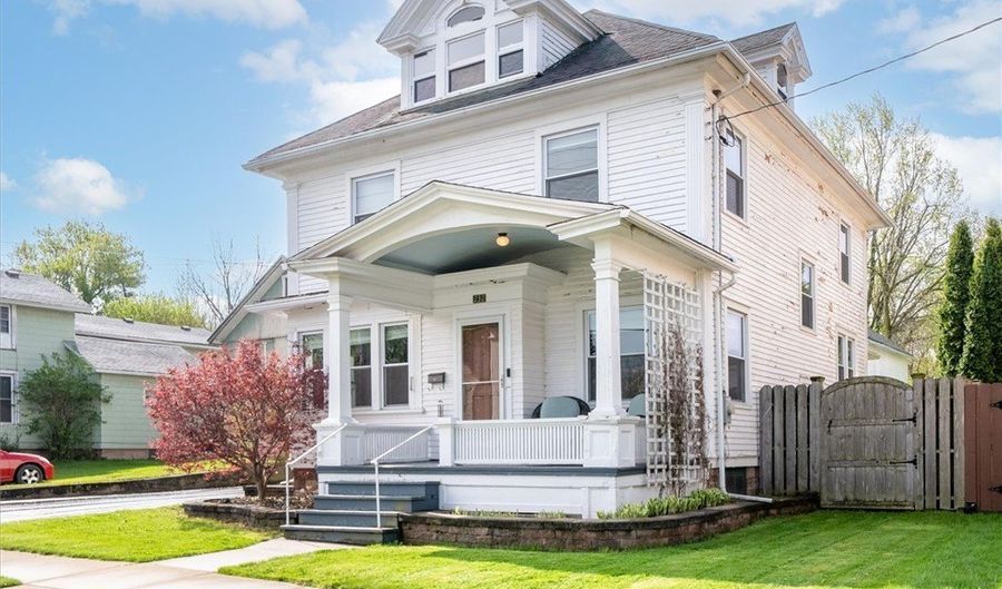 232 W Park St, Albion, NY 14411 - 4 Beds, 2 Bath