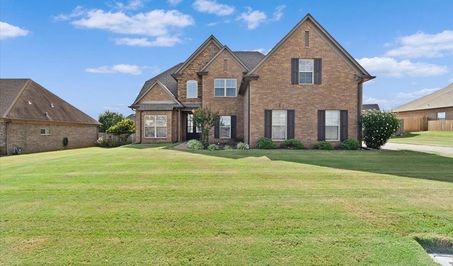 523 STERLING Rdg, Atoka, TN 38004 - 4 Beds, 3 Bath
