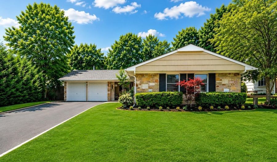 186 Van Brackle Rd, Aberdeen, NJ 07747 - 3 Beds, 2 Bath