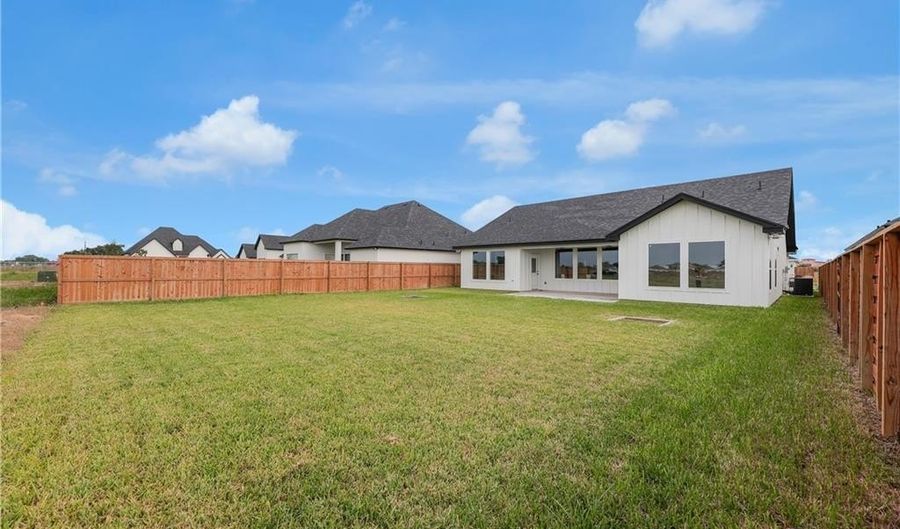 1027 Broken Arrow Dr, Alamo, TX 78516 - 3 Beds, 2 Bath