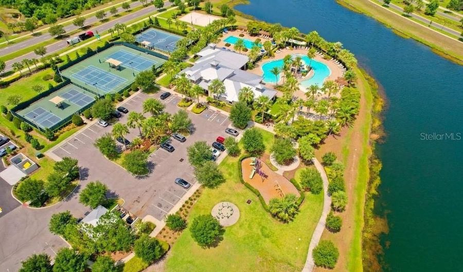 6135 VOYAGERS Pl, Apollo Beach, FL 33572 - 4 Beds, 3 Bath