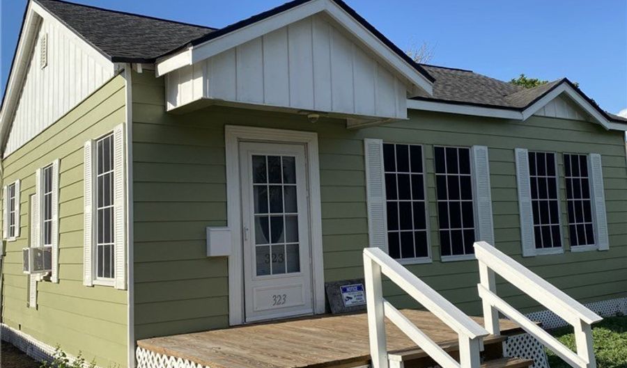 323 W 4th St, Alice, TX 78332 - 3 Beds, 1 Bath