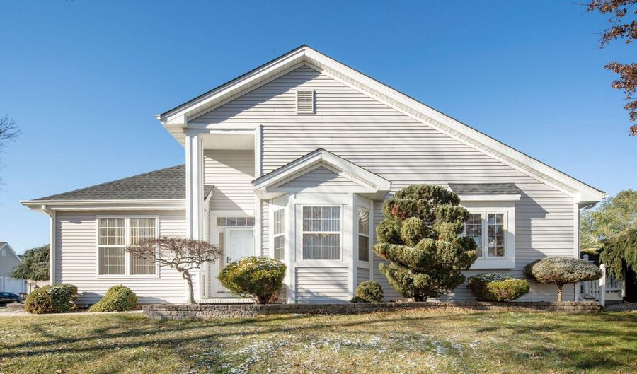 10 SANDY BOTTOM Ln, Barnegat, NJ 08005 - 2 Beds, 2 Bath