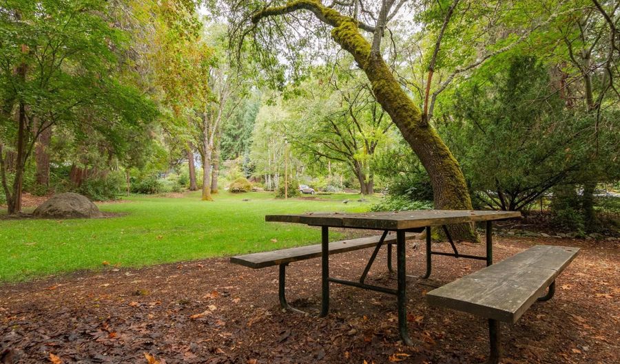 355 Granite St, Ashland, OR 97520 - 3 Beds, 2 Bath