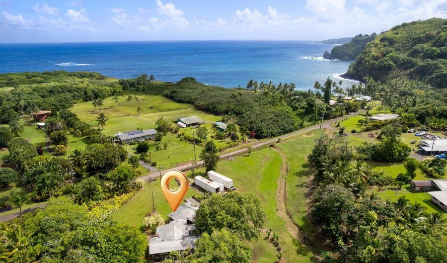 262 Wailua Rd, Hana, HI 96713 - 3 Beds, 1 Bath