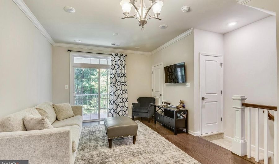 23225 MILLTOWN KNOLL Sq 109, Ashburn, VA 20148 - 2 Beds, 3 Bath