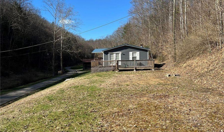 44 Brushy Frk, Alkol, WV 25501 - 3 Beds, 2 Bath