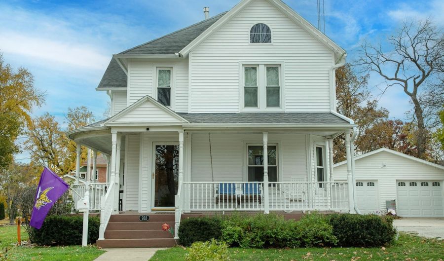 918 1st Ave, Ackley, IA 50601 - 4 Beds, 1 Bath