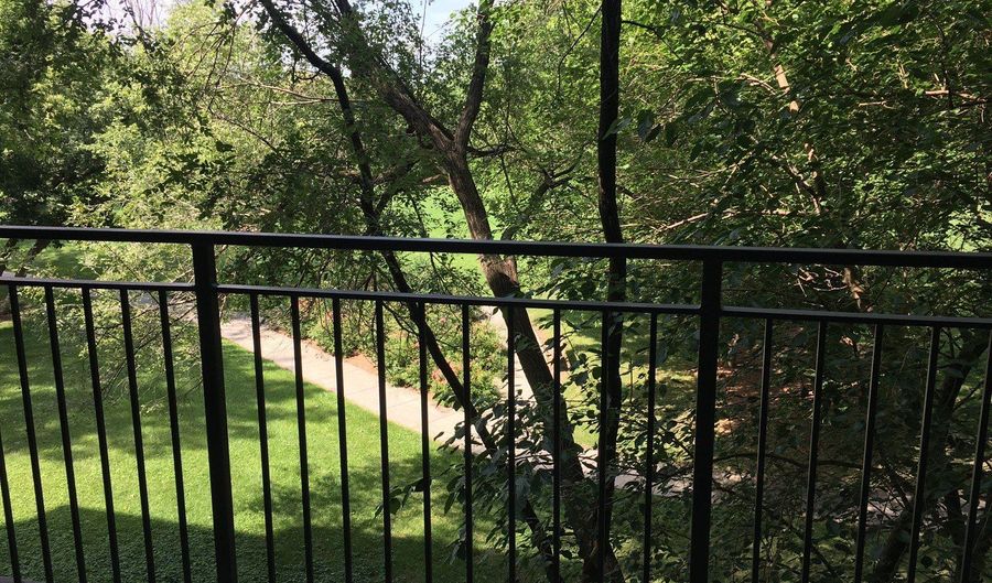 3400 N Old Arlington Heights Rd 306, Arlington Heights, IL 60004 - 2 Beds, 2 Bath