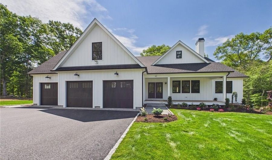 125 Whitehead Rd, Coventry, RI 02816 - 3 Beds, 2 Bath