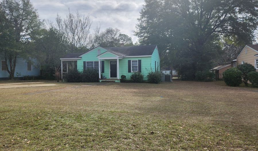 1706 Lincoln Ave, Albany, GA 31707 - 2 Beds, 1 Bath