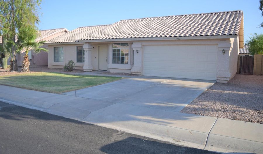 13323 E Butler St, Chandler, AZ 85225 - 3 Beds, 2 Bath